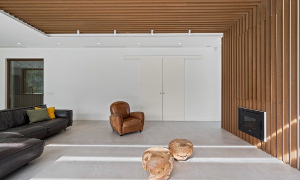 Videresalg - Fritliggende villa -
Finestrat