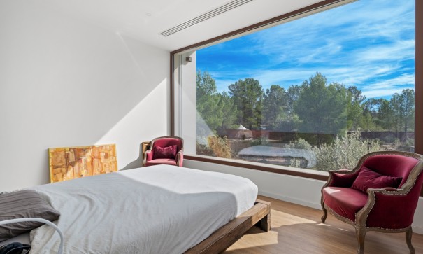 Videresalg - Fritliggende villa -
Finestrat