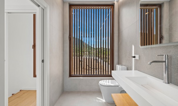 Videresalg - Fritliggende villa -
Finestrat