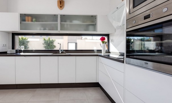 Nowa konstrukcja - Willa wolnostojąca -
Pilar de la Horadada - pueblo