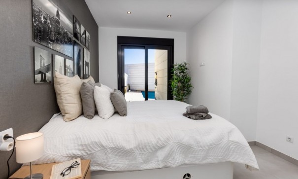 Nowa konstrukcja - Willa wolnostojąca -
Pilar de la Horadada - pueblo