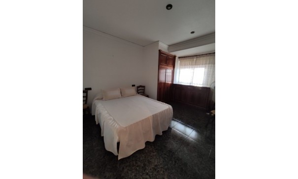 Revente - Maison de ville -
Hondón de los Fráiles