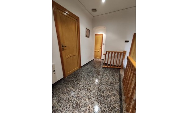 Revente - Maison de ville -
Hondón de los Fráiles