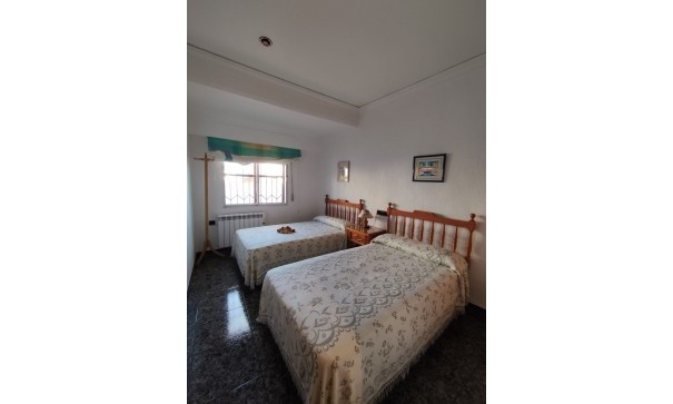 Revente - Maison de ville -
Hondón de los Fráiles