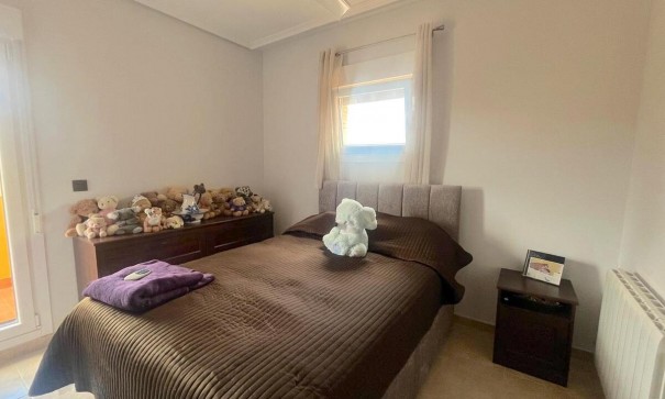 Venta - Chalet Independiente -
Algorfa