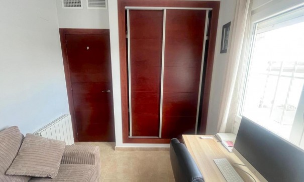 Venta - Chalet Independiente -
Algorfa