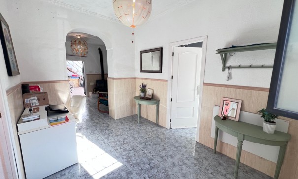 Resale - Stadthaus -
Benejúzar