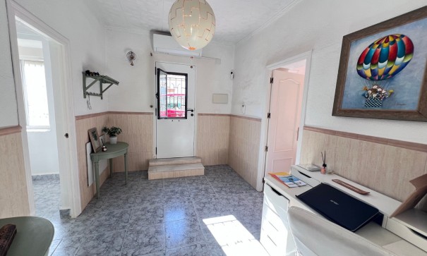 Resale - Stadthaus -
Benejúzar