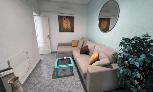 Resale - Stadthaus -
Benejúzar