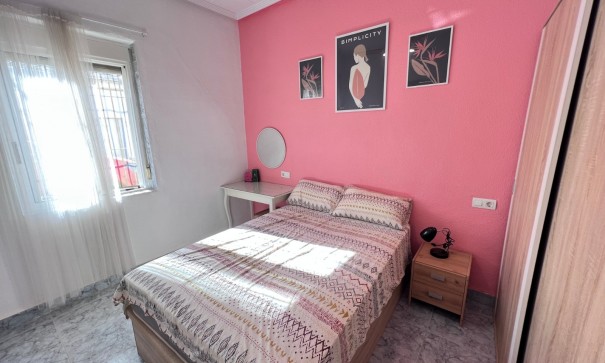 Resale - Stadthaus -
Benejúzar