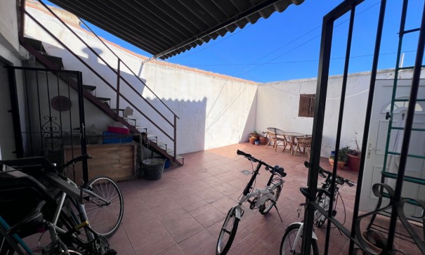 Resale - Stadthaus -
Benejúzar