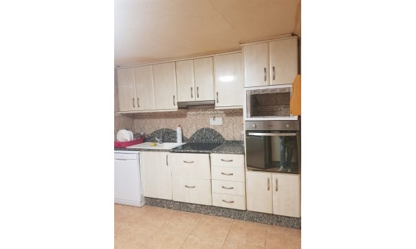 Videresalg - Finca landejendom -
Monóvar