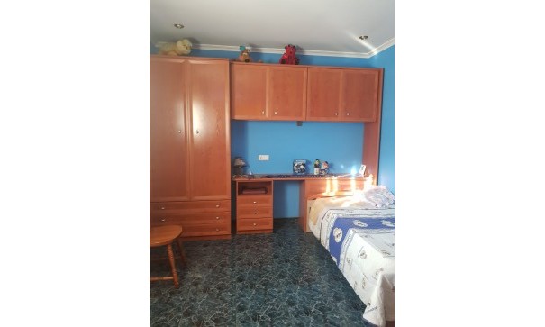 Videresalg - Finca landejendom -
Monóvar