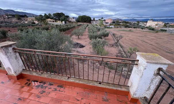 Återförsäljning - Finca lantlig egendom -
Monóvar