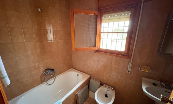 Återförsäljning - Finca lantlig egendom -
Monóvar