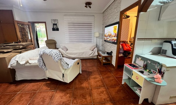 Sprzedaż - Finca nieruchomość wiejska -
Torrevieja