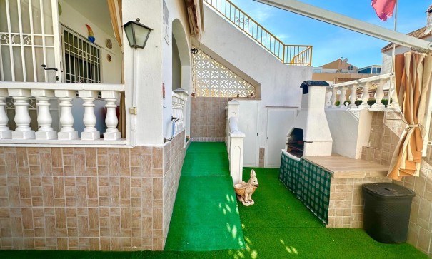 Videresalg - Lejlighed lejlighed -
Torrevieja - Torretas