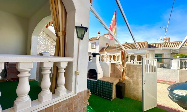 Videresalg - Lejlighed lejlighed -
Torrevieja - Torretas