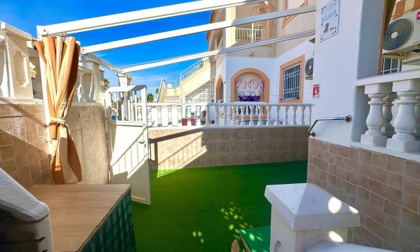 Videresalg - Lejlighed lejlighed -
Torrevieja - Torretas