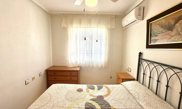 Videresalg - Lejlighed lejlighed -
Torrevieja - Torretas