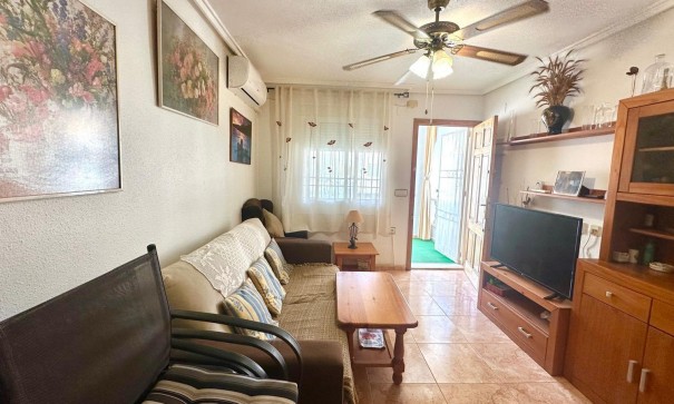 Videresalg - Lejlighed lejlighed -
Torrevieja - Torretas