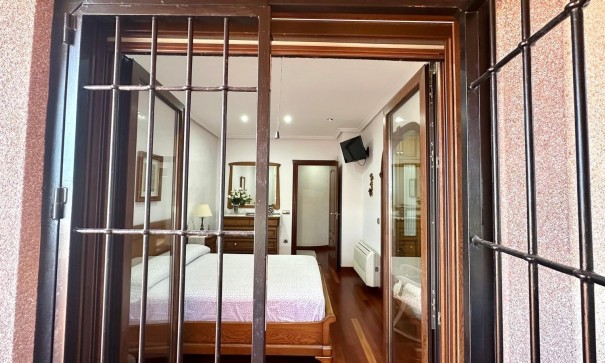 Sprzedaż - Dom miejski -
Torrevieja - La siesta