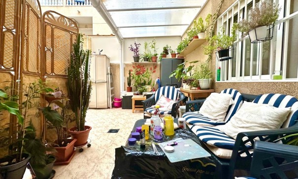 Resale - Wohnung Appartement -
Torrevieja - Centro