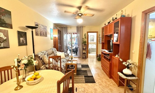 Resale - Wohnung Appartement -
Torrevieja - Centro