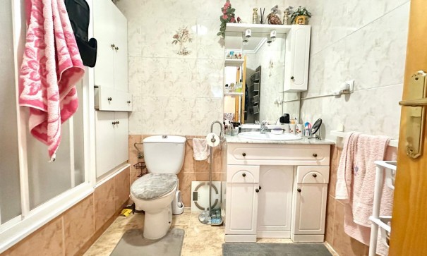 Resale - Wohnung Appartement -
Torrevieja - Centro