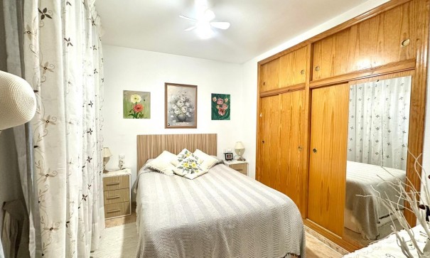 Resale - Wohnung Appartement -
Torrevieja - Centro