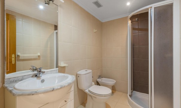 Återförsäljning - Lägenhet lägenhet -
Torrevieja - Estacion de autobuses