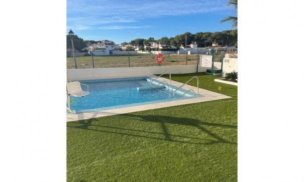 Återförsäljning - Lägenhet lägenhet -
Pilar de la Horadada - Mil Palmeras