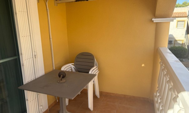 Videresalg - Byhus -
Algorfa