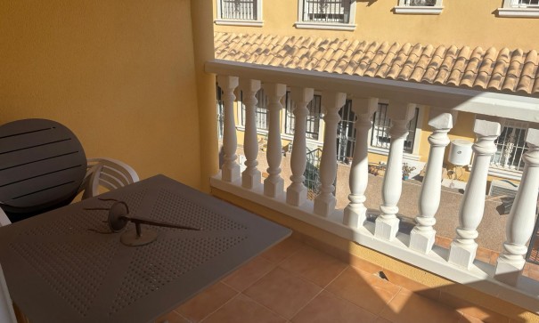 Videresalg - Byhus -
Algorfa