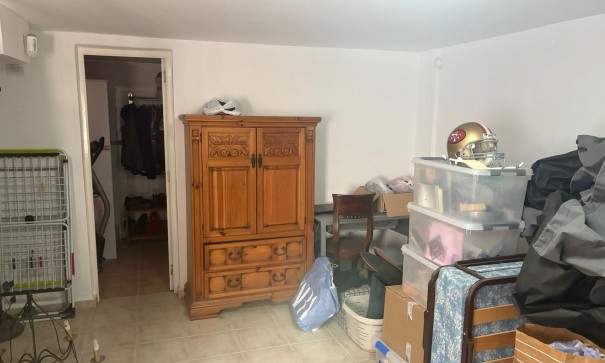 Videresalg - Byhus -
Algorfa