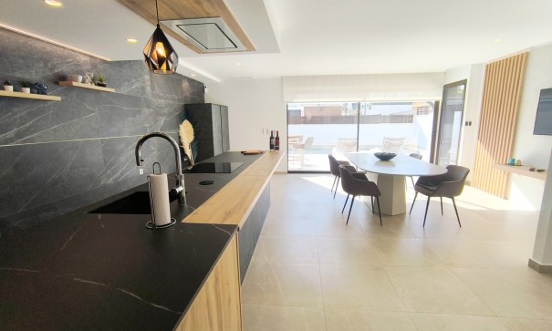 Videresalg - Dobbeltvilla -
Algorfa