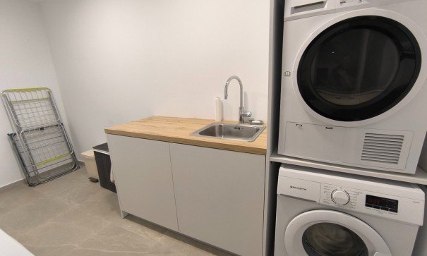 Videresalg - Dobbeltvilla -
Algorfa