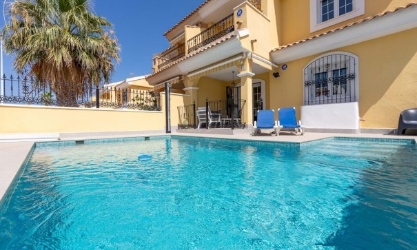 Videresalg - Fritliggende villa -
Villamartín - LOS DOLSES