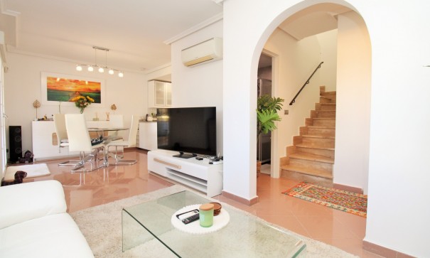 Videresalg - Fritliggende villa -
Villamartín - LOS DOLSES