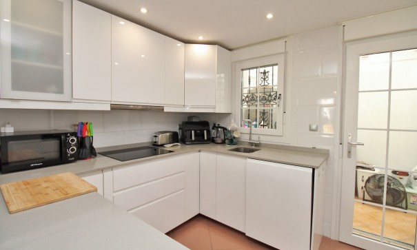 Videresalg - Fritliggende villa -
Villamartín - LOS DOLSES