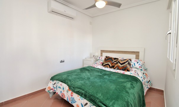 Videresalg - Fritliggende villa -
Villamartín - LOS DOLSES