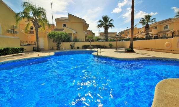 Videresalg - Fritliggende villa -
Villamartín - LOS DOLSES