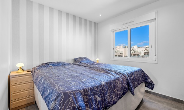 Venta - Bungalow adosado -
Torrevieja