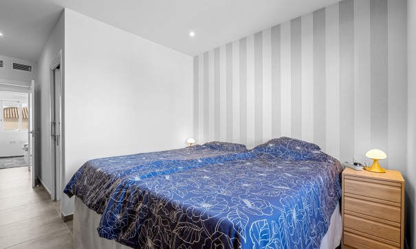 Venta - Bungalow adosado -
Torrevieja