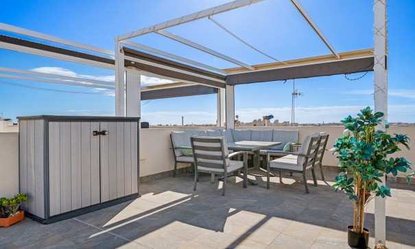 Venta - Bungalow adosado -
Torrevieja