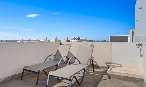 Venta - Bungalow adosado -
Torrevieja