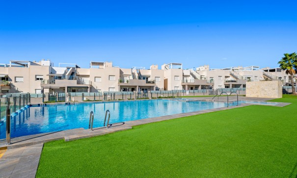 Venta - Bungalow adosado -
Torrevieja