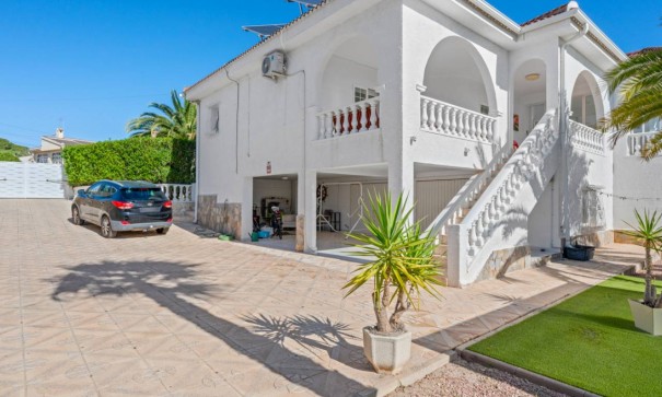 Återförsäljning - Fristående villa -
Ciudad Quesada - Rojales - Ciudad Quesada