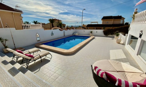 Återförsäljning - Fristående villa -
Ciudad Quesada - Rojales - Ciudad Quesada