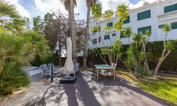 Återförsäljning - Fristående villa -
Orihuela Costa - Las Filipinas